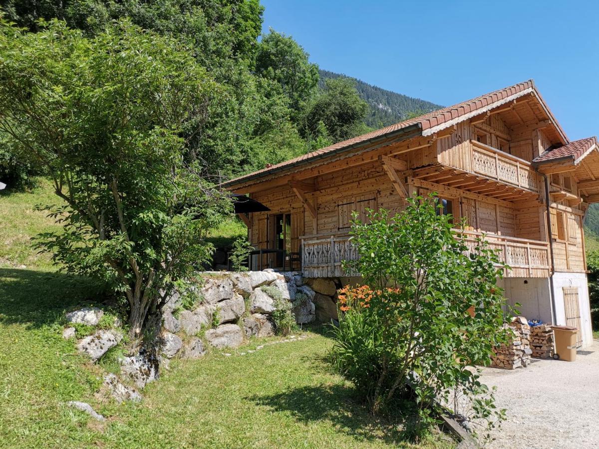 Magnifique Chalet au cœur du Village du Reposoir Le Reposoir Extérieur photo