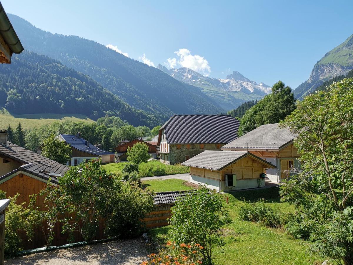 Magnifique Chalet au cœur du Village du Reposoir Le Reposoir Extérieur photo