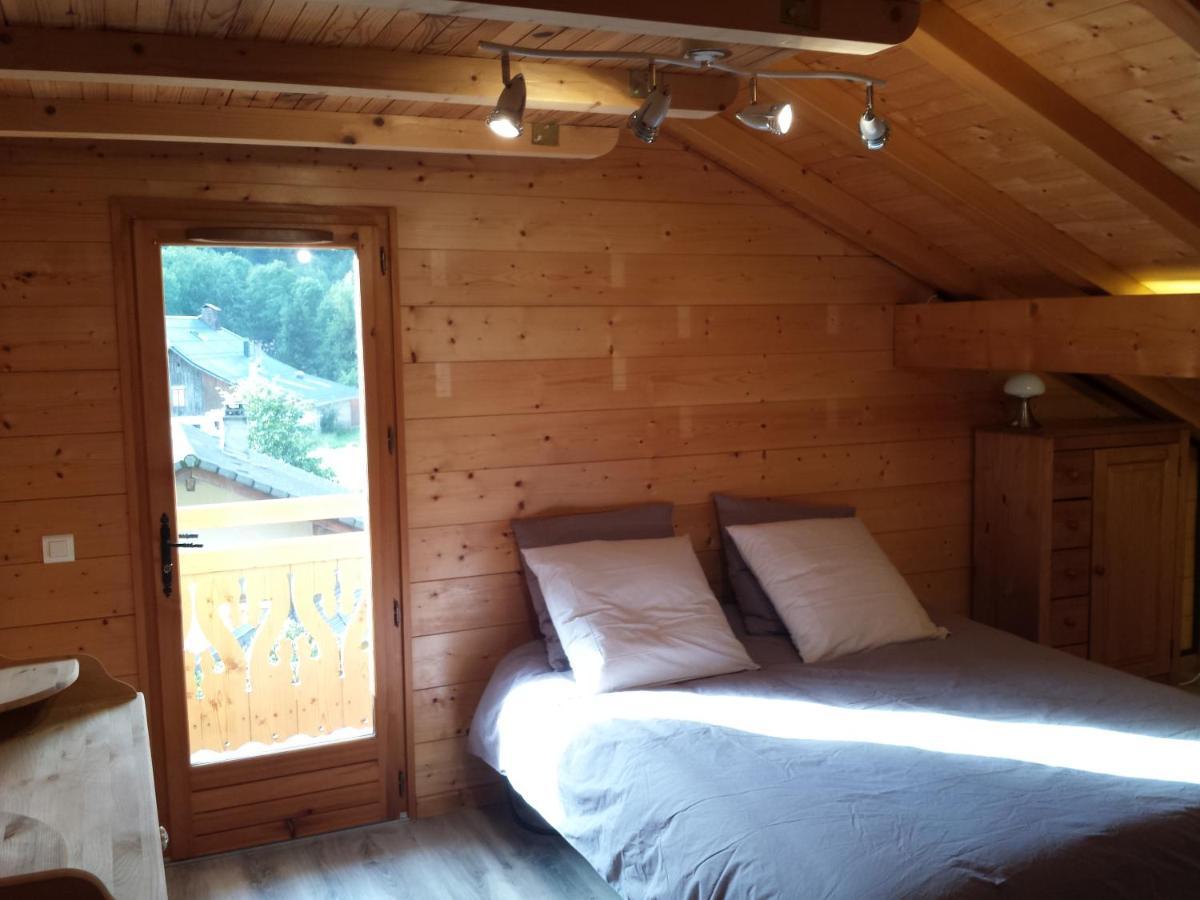 Magnifique Chalet au cœur du Village du Reposoir Le Reposoir Extérieur photo