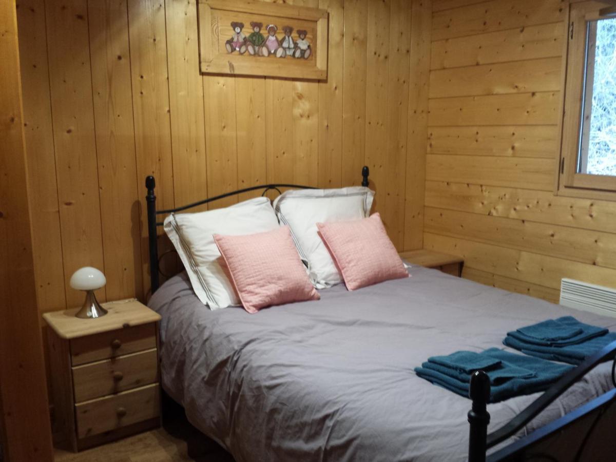 Magnifique Chalet au cœur du Village du Reposoir Le Reposoir Extérieur photo